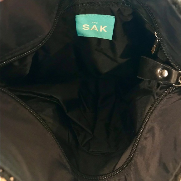 Black Light weight Sak purse. New without tags - Picture 4 of 4
